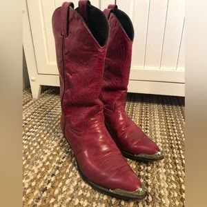 Lovingly aged awesome Red cowgirl boots! Silver tipped toes and heels. Size 8.